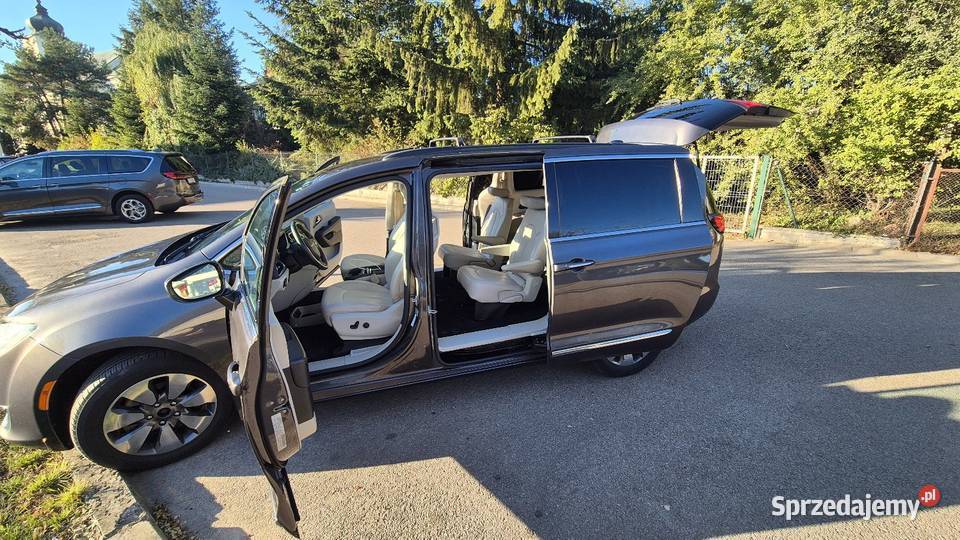 Chrysler Pacifica Łuków