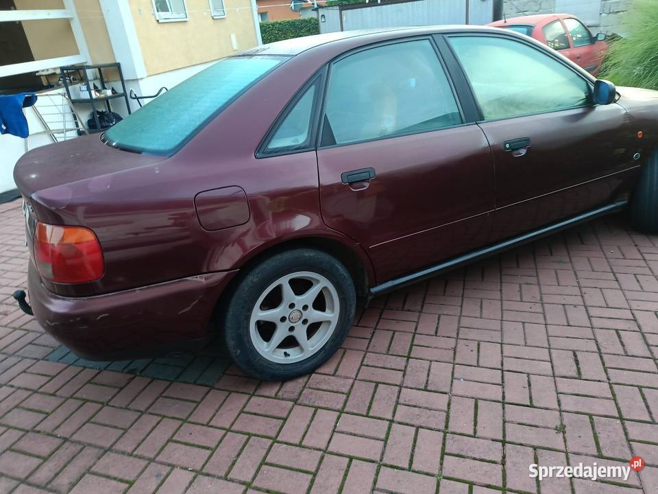 AUDi A4 B5 16 Benzyna Sprawny Technicznie opolskie Bierawa