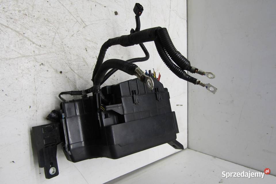 SKRZYNKA BEZPIECZNIKÓW 22 D MAZDA CX5 CX5 II KF osobowe