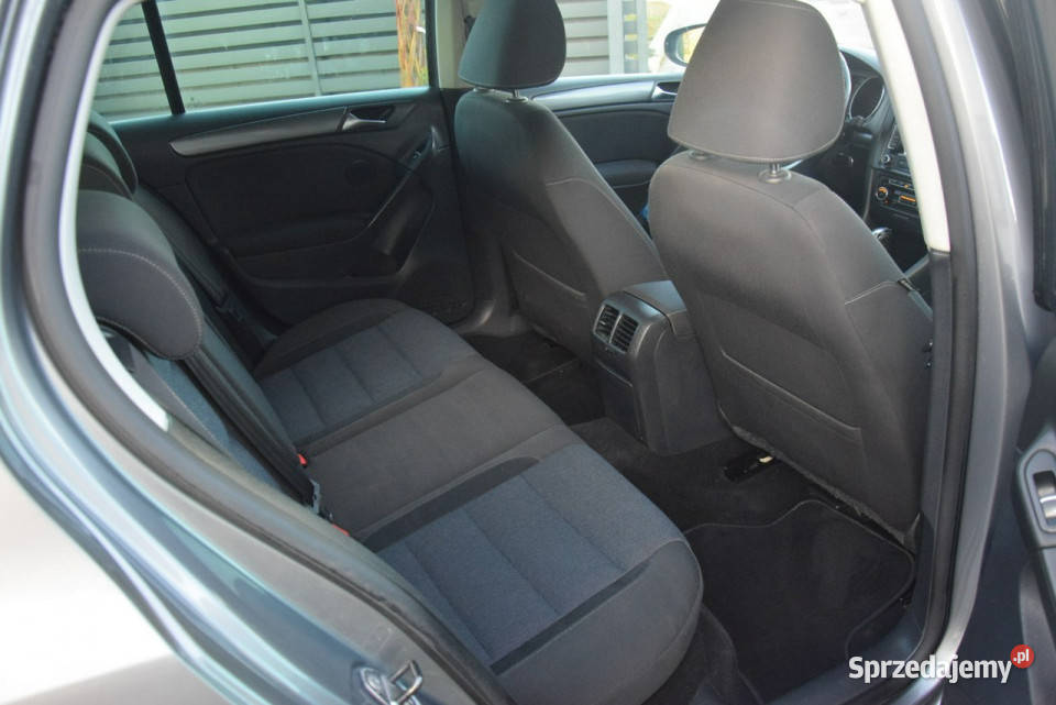 Volkswagen Golf 16TDI Automat Navi Klimatronik szary Golf