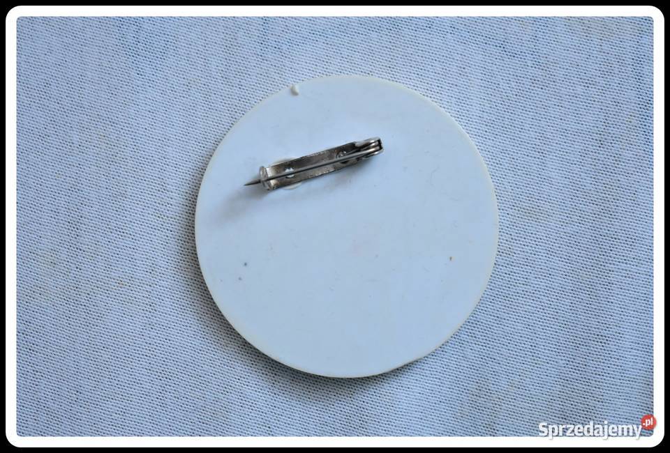 Cztery różne przypinki odznaki stare 1980 1983