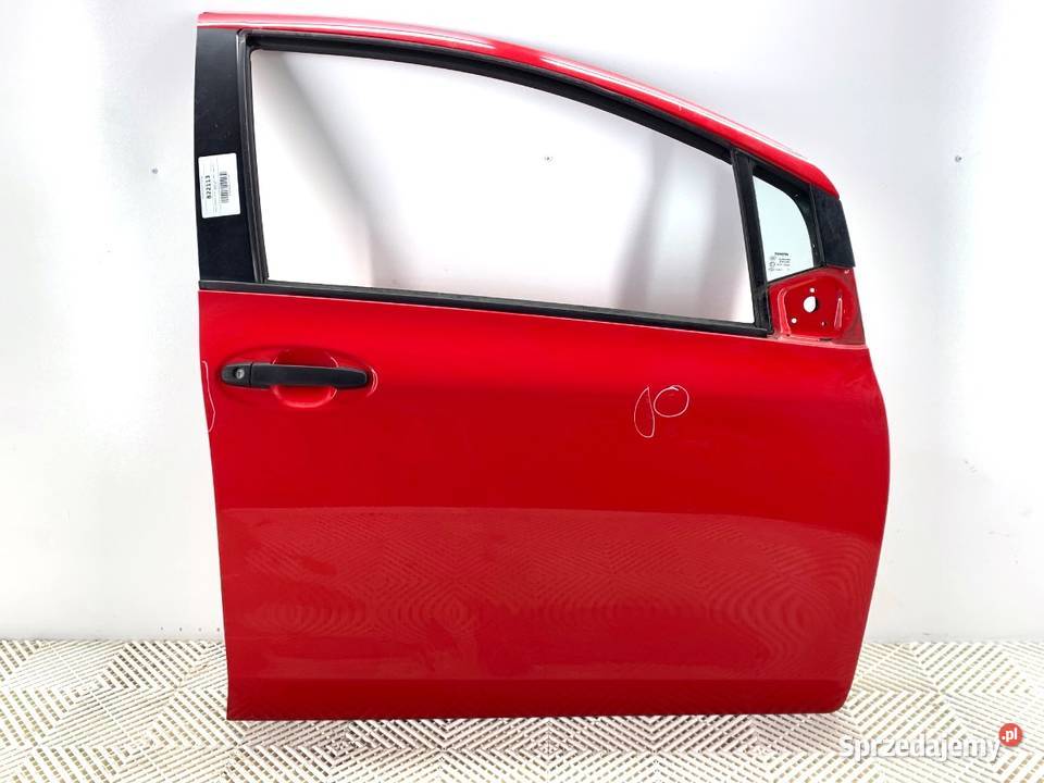 DRZWI PRAWY PRZÓD TOYOTA YARIS II Hatchback 0514