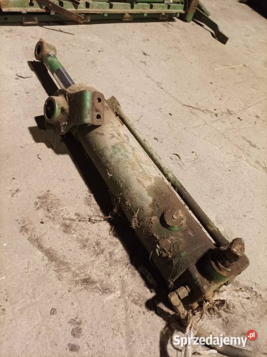 Siłownik hydrauliczny dwustronnego dzialania Chełm