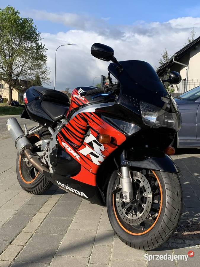 Honda CBR 900 FireBlade Erion Racing Black SC33 nieuszkodzony Osiecznica