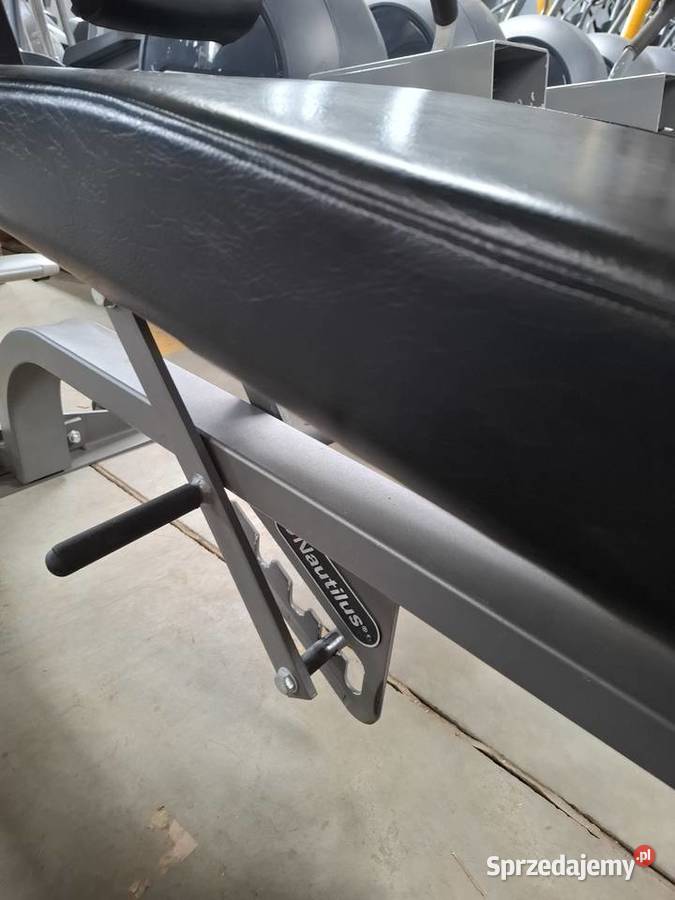 Ławka do ćwiczeń na mięśnie brzucha z regulacją