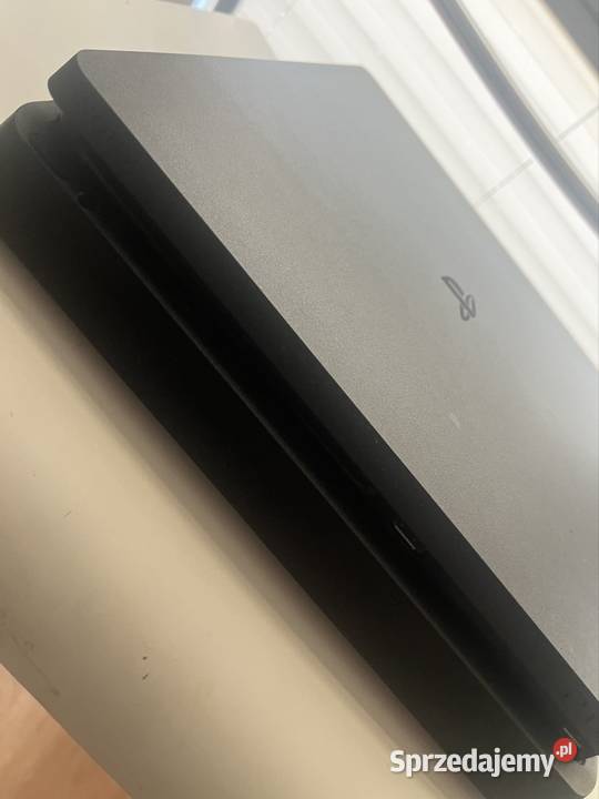 sprzedam PlayStation 4 z płytą GTA nową Nowy Sącz