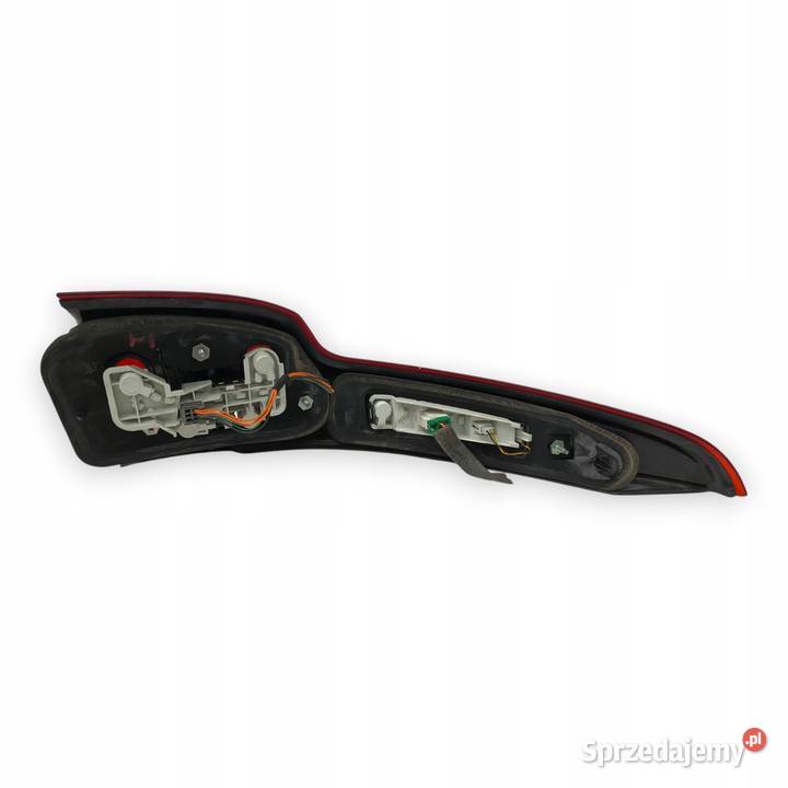 LAMPA PRAWA Volvo V50 I LIFT 20072012 tylna Chełm