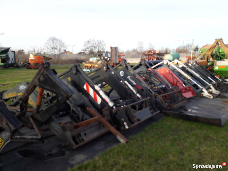 Ładowacze FaucheuxQuicke Agram Prestige Valtra i nieuszkodzony Zaklików