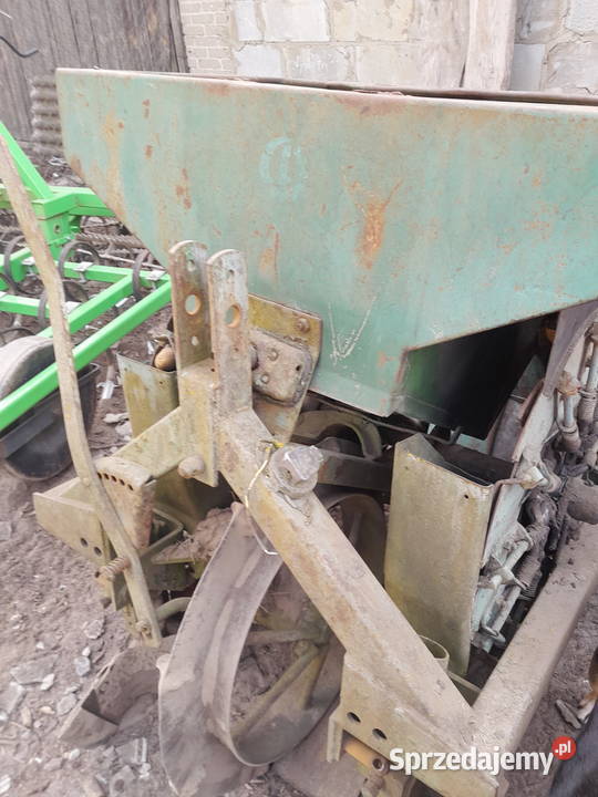Sprzedam sadzarkę do ziemniaków
