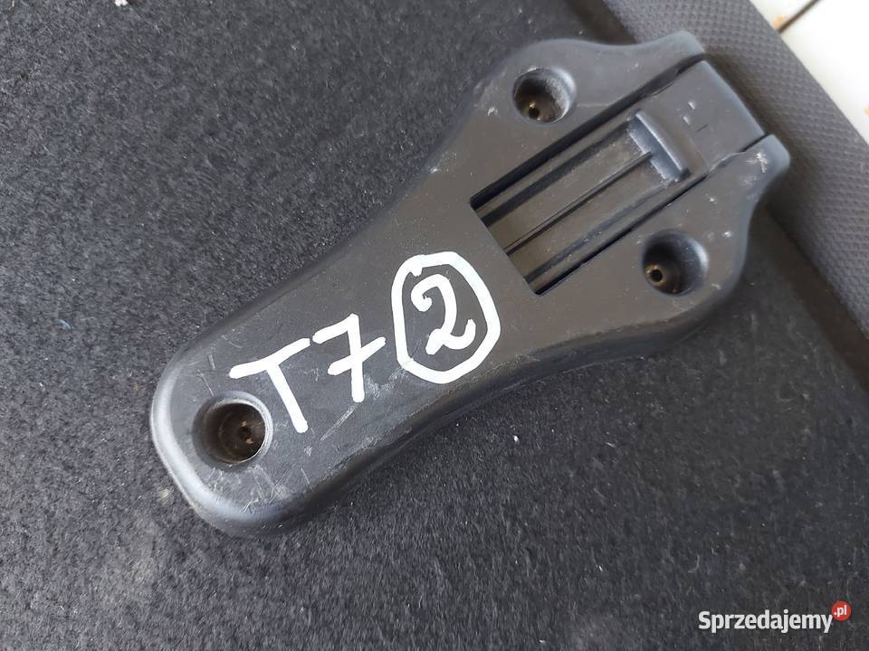 AUDI Q3 I 13r półka bagażnika Półki tylne Kielce
