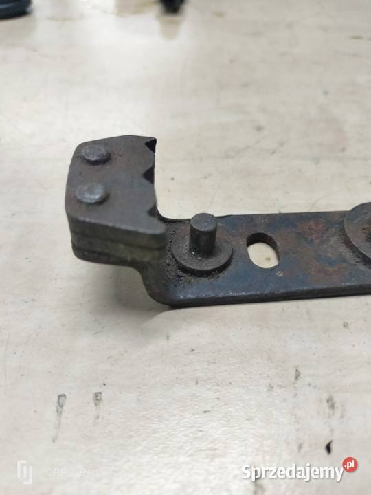 Łapa aparatu dwubiegowego Komar motorynka