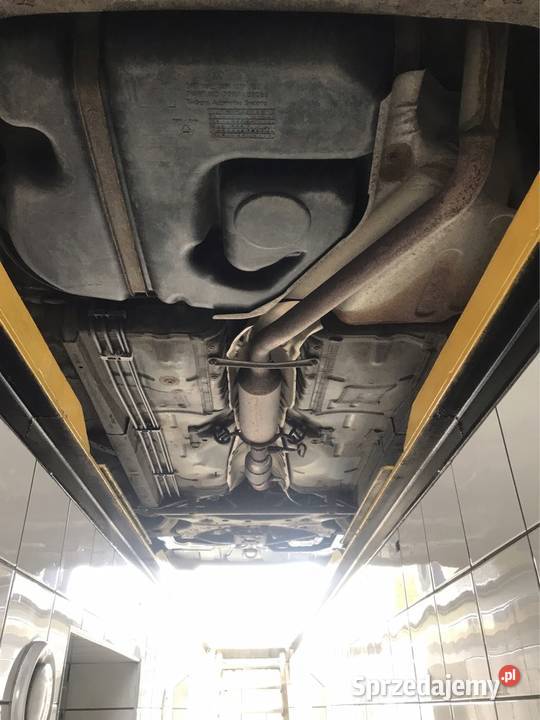 Toyota Corolla e12 TTE compressor 224 Poznań sprzedam