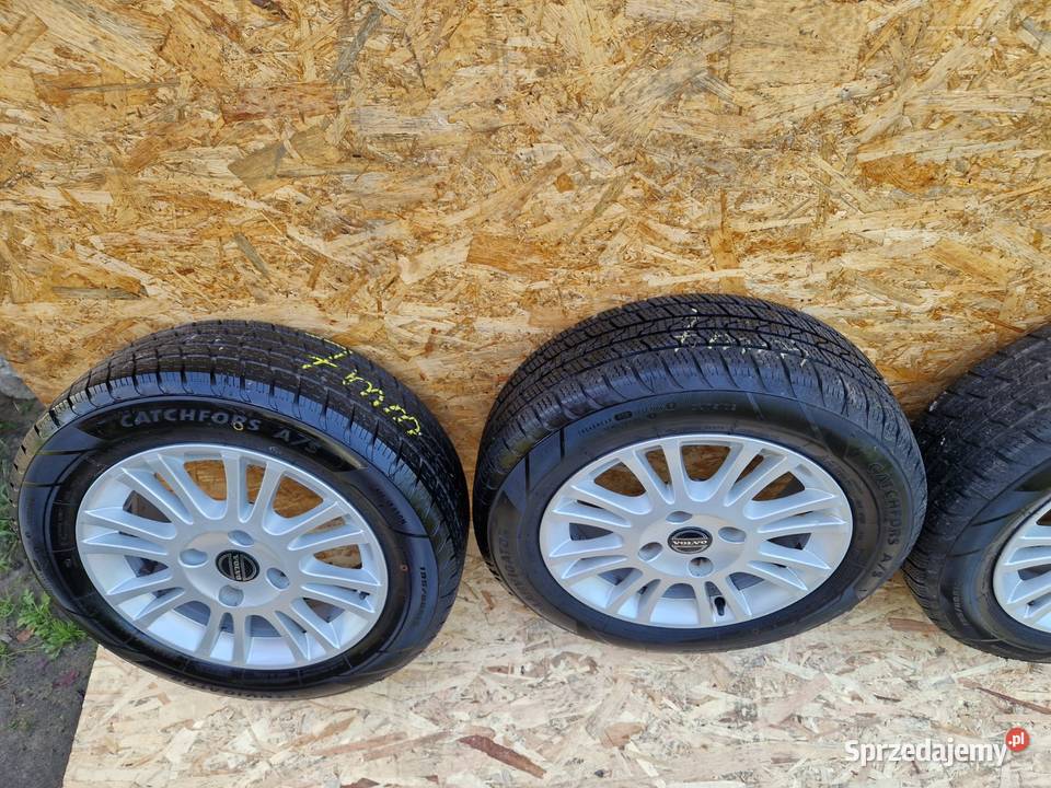 VOLVO FELGI ALUMINIOWE ET44 6Jx15 4X108 OPONY aluminiowe Słowikowo