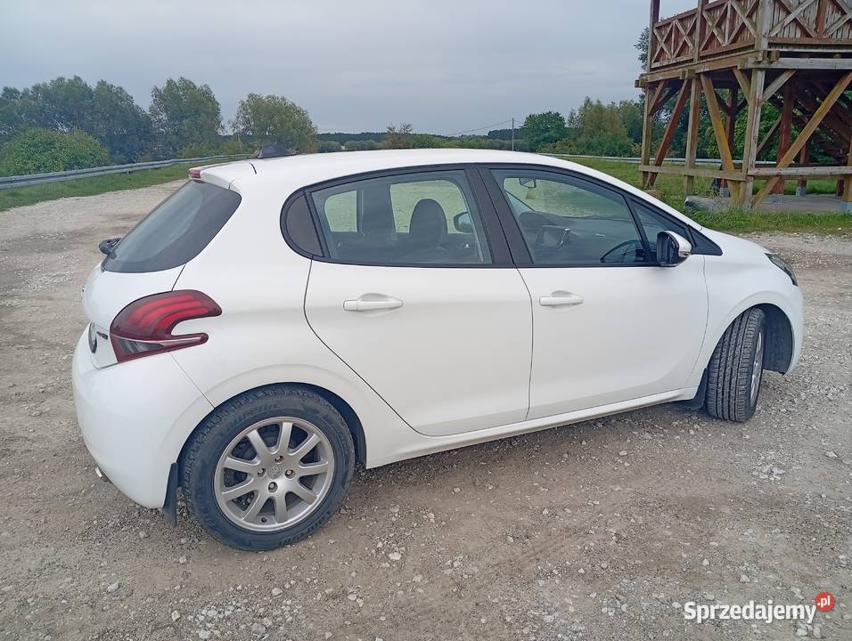 Sprzedam pieknego Peugeot 208 16 hdi Bieńkówka