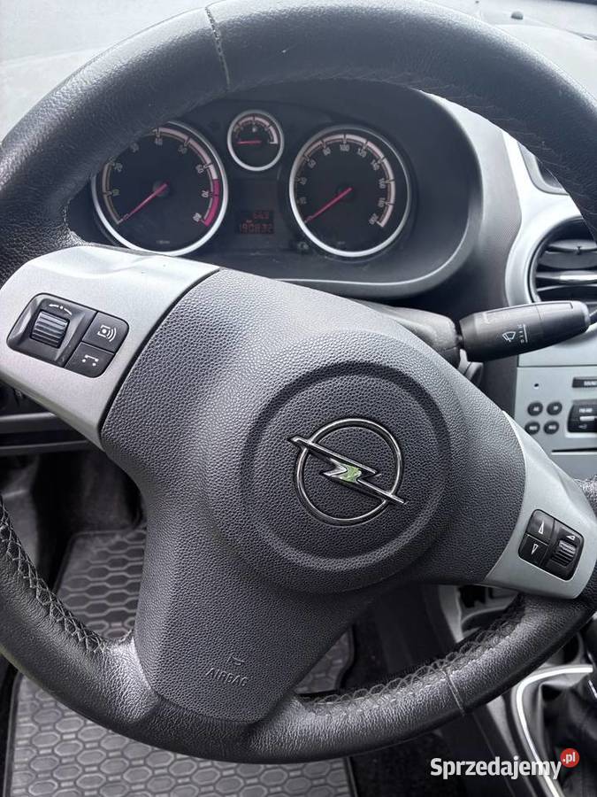 Opel Corsa 2011 r Benzyna CD Kalisz sprzedam
