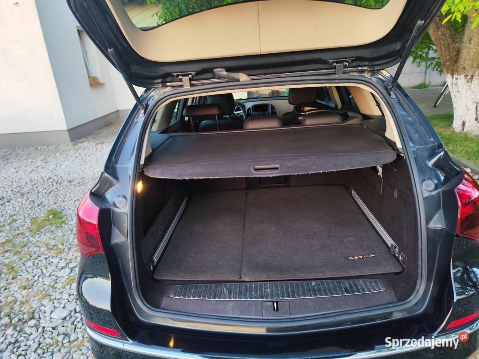 Opel Astra J Pępowo