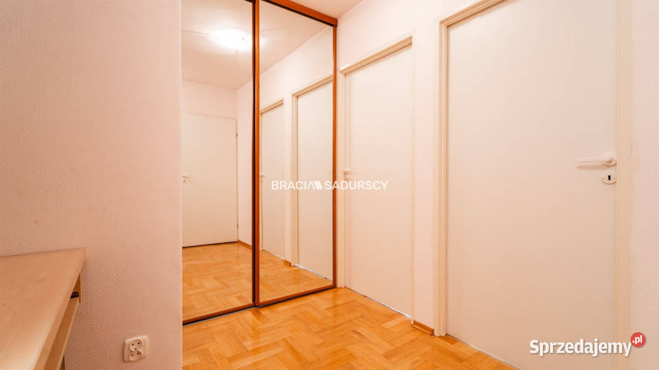 sprzedaży mieszkania 82 metry 3 pokoje Kraków sprzedam