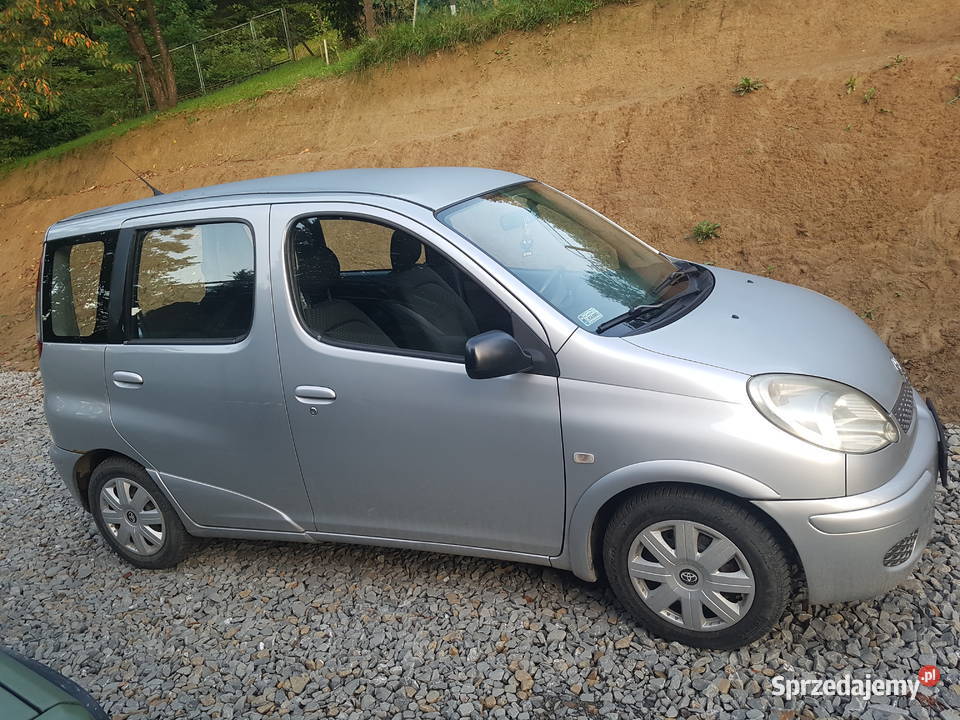 Toyota yaris verso 14 d4d 2003