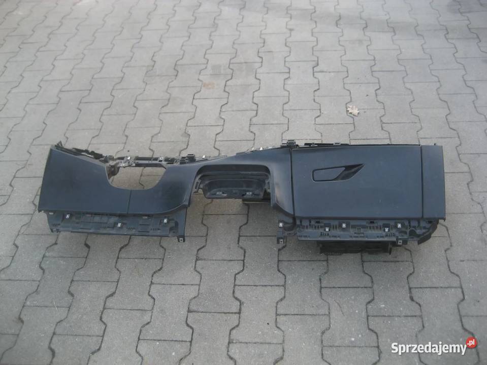 bmw 2 u06 2225r deska rozdzielcza konsola dół Rakoniewice sprzedam
