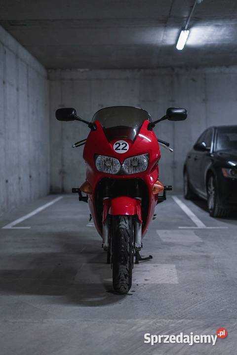 Honda VFR 800 FI Interceptor wystrojona na Power garażowany podkarpackie Rzeszów sprzedam