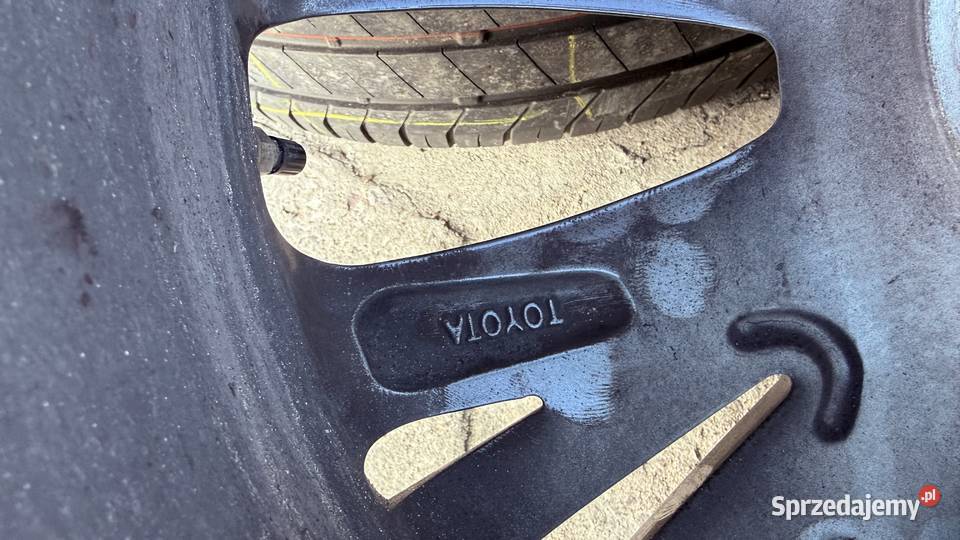 Felgi aluminiowe17 opony letnie Toyota Kielce sprzedam