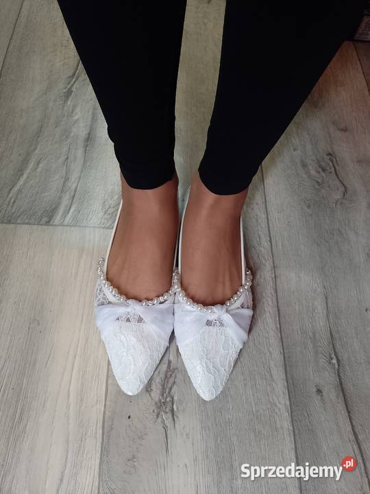 41 Białe bogato zdobione perłami koronkowe Kraków sprzedam