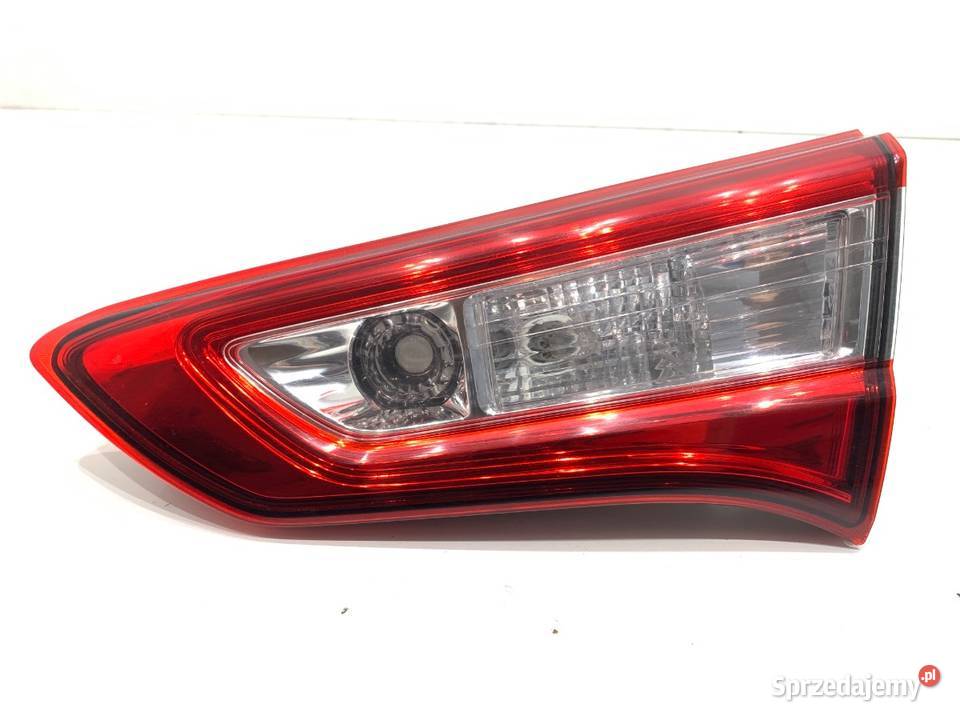 LAMPA TYŁ PRAWA WEWNĘTRZNA TOYOTA YARIS III sprzedam
