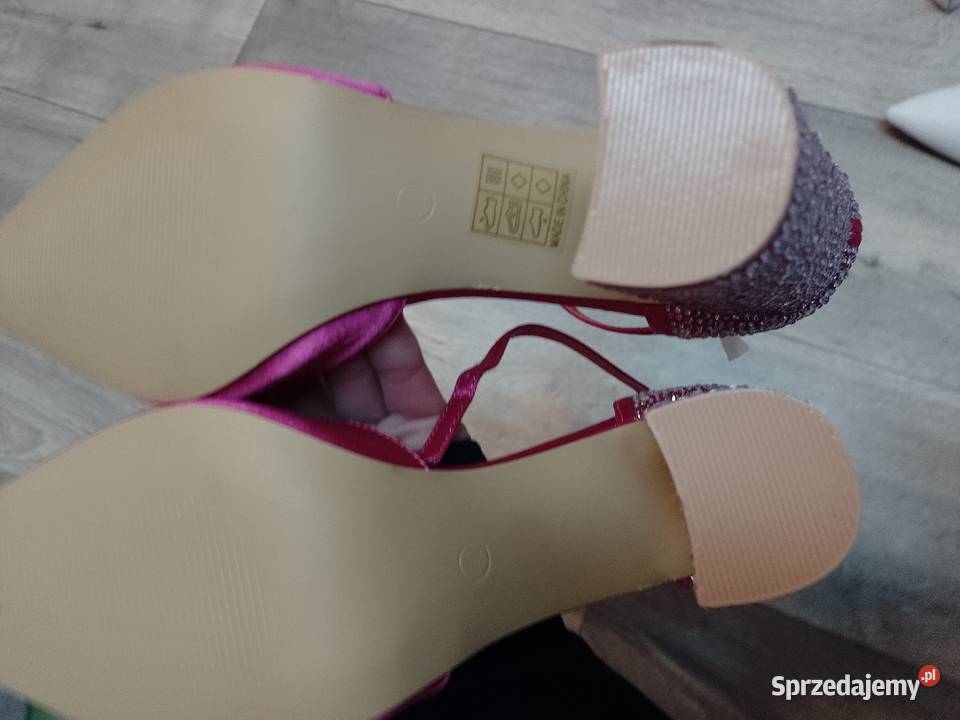 40 Różowe bogato zdobione czółenka wieczorowe z Czółenka Kraków