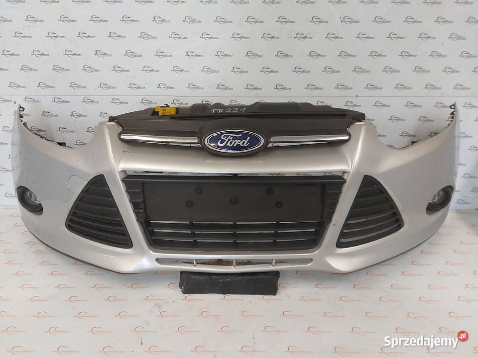 FORD FOCUS MK3 III 14r zderzak przód BM5117757A osobowe