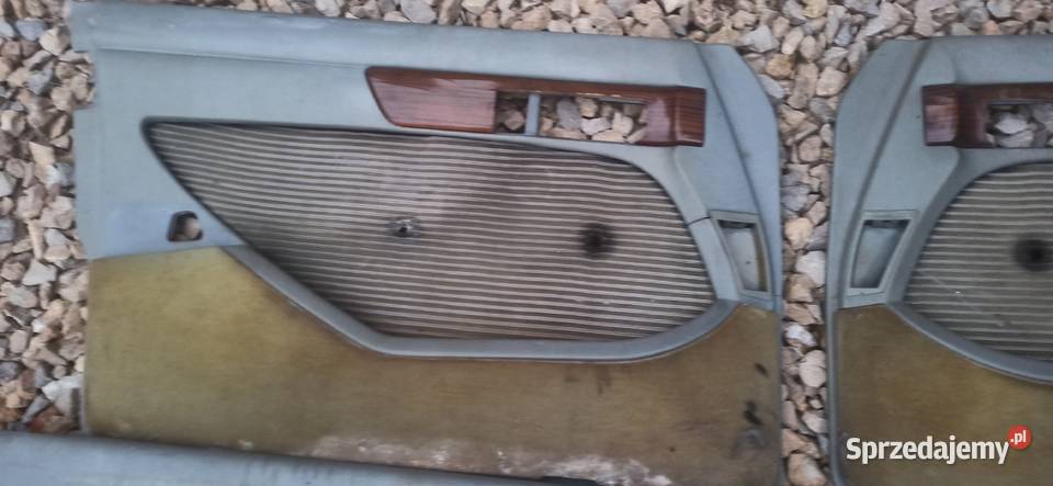 Mercedes W126 boczki tapicerki drzwi z drewnem Konopiska