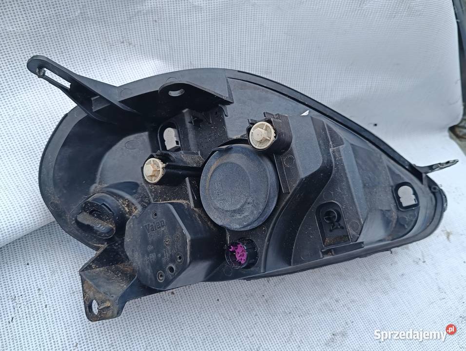 Lampa lewa przednia Fiat Grande Punto lewy przód lewe Dębno