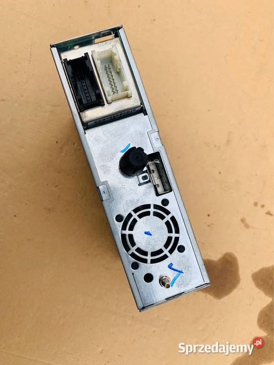 Czytnik płyt nawigacji citroen c5 1 4138709 Rok produkcji 2003 Szczecin