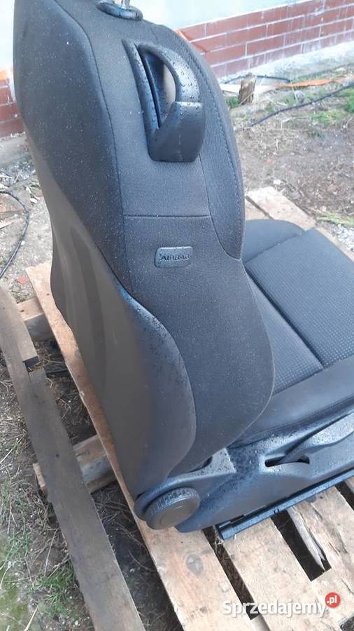fotel prawy przód przedni audi A3 II 3 drzwi Dębno