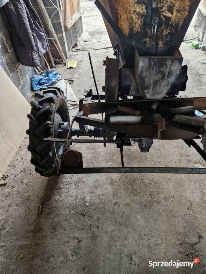Rozsiewacz do nawozow kos siewnik do wapna pług