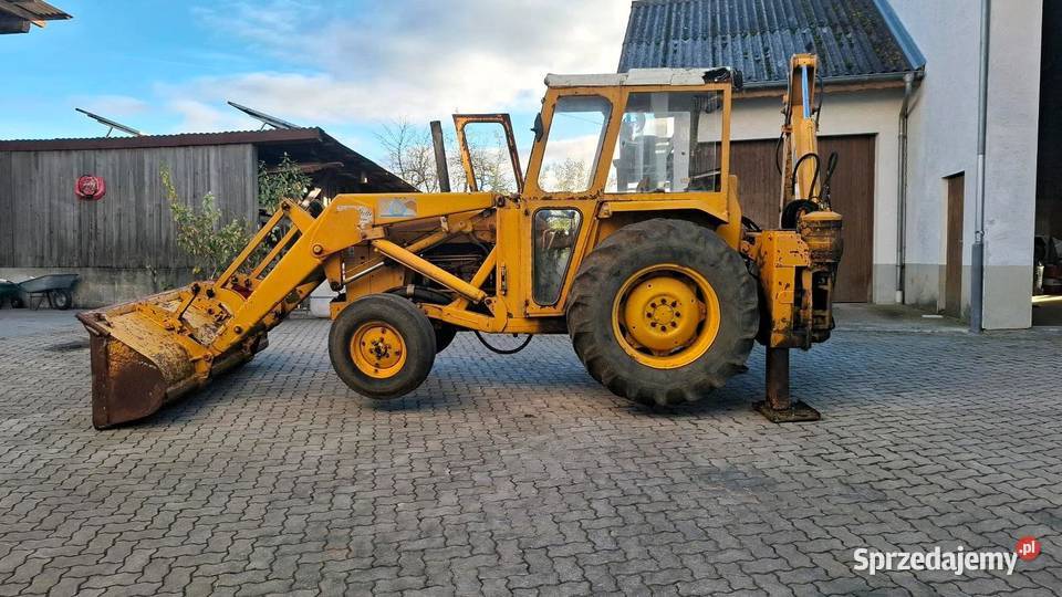 Koparko Ładowarka MF Rok produkcji 1975 Maszyny budowlane Parczew