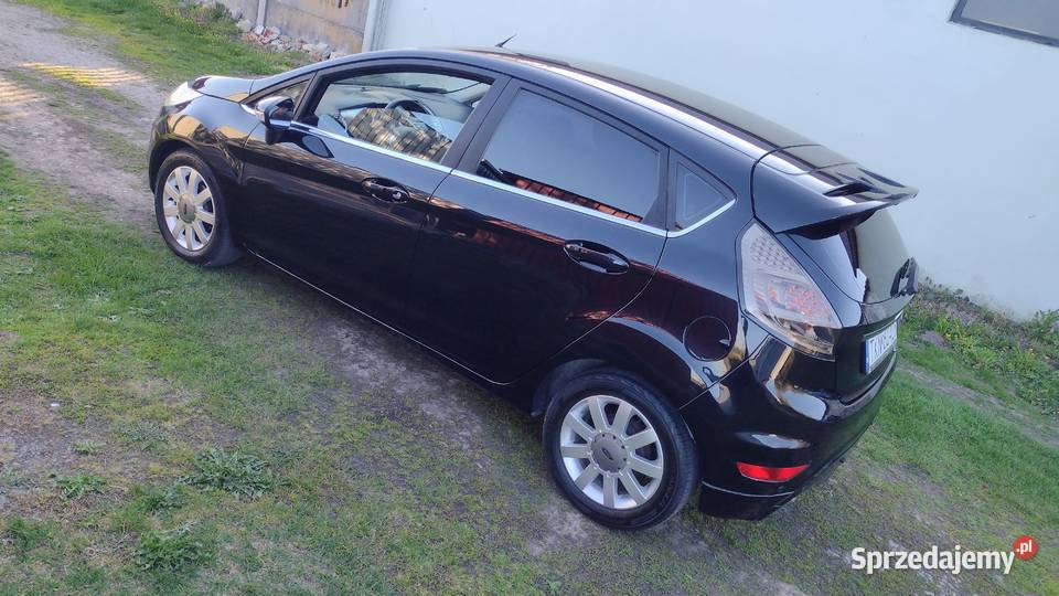 Ford Fiesta 125 B2012 rwersja TITANIUM świętokrzyskie