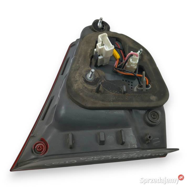 LAMPA PRAWA Hyundai i40 Kombi TYLNA prawy tył sprzedam