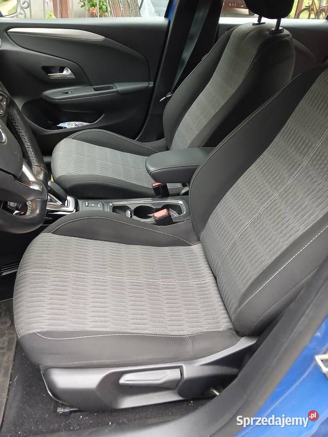 Opel Corsa E samochód elektryczny Salon