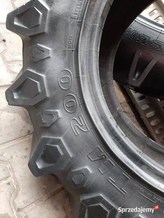 Opona używana rolnicza 124R20 PIRELLI TM200 400 Zaścianki