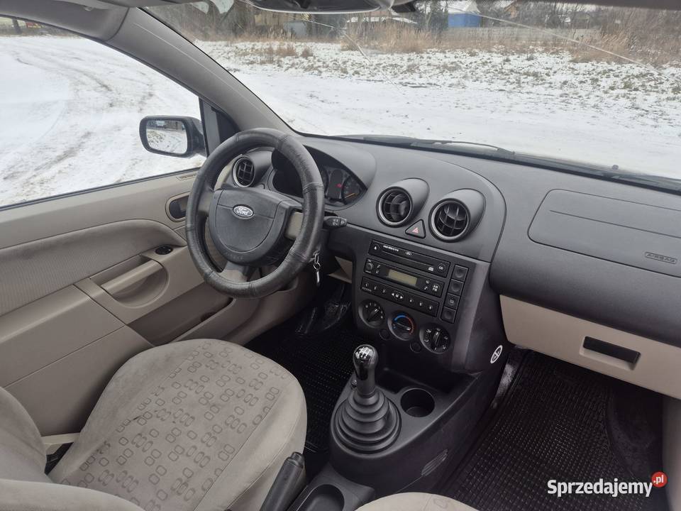Ford Fiesta 14 benz 80 160 Szyberdach Nie zgnita Bujaków