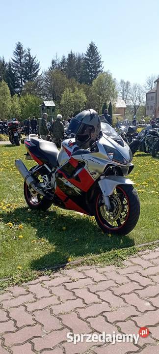 Honda CBR F4i sportowy Samoklęski