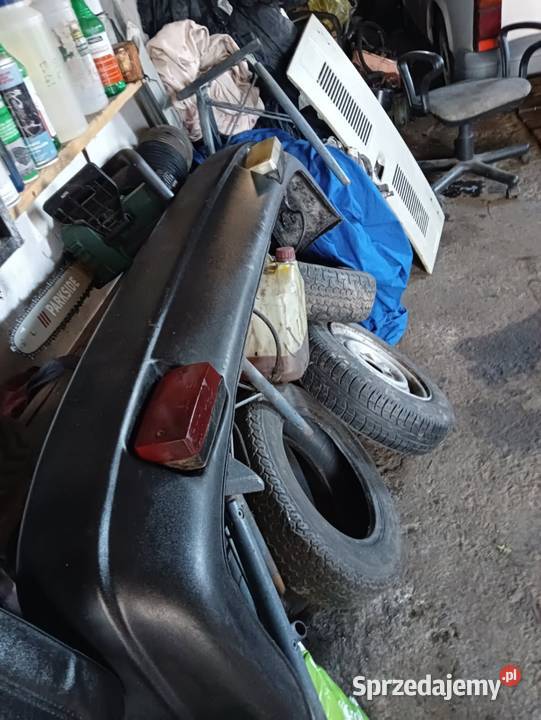 Wyprzedaż części do fiata 126p Gdów