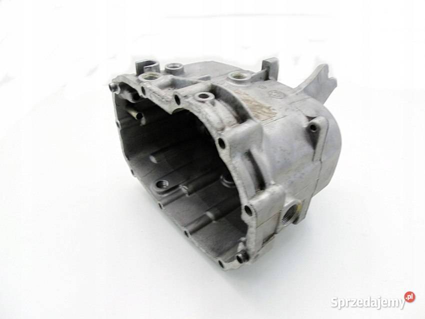 OBUDOWA TYLNA SKRZYNI BIEGÓW 20 D BMW E46 E90 osobowe