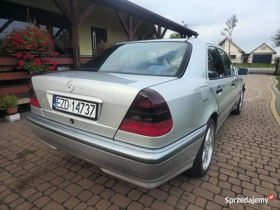 Mercedes W202 140 przebieg 1wł Zadbany 18 122 ASR (kontrola trakcji) łódzkie Zduńska Wola sprzedam