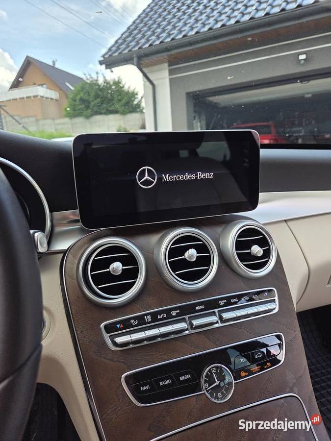 MercedesBenz Klasa C MercedesBenz C 300 4MATIC Chorowice