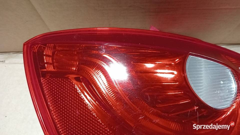 SEAT IBIZA IV 6J HB LAMPA TYŁ LEWA W KLAPĘ 5D Zbierkowo