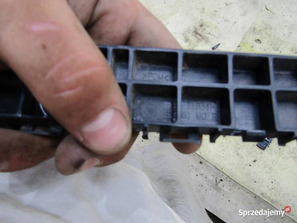 ŚLIZG MOCOWANIE ZDERZAKA SUZUKI SX4 SCROSS