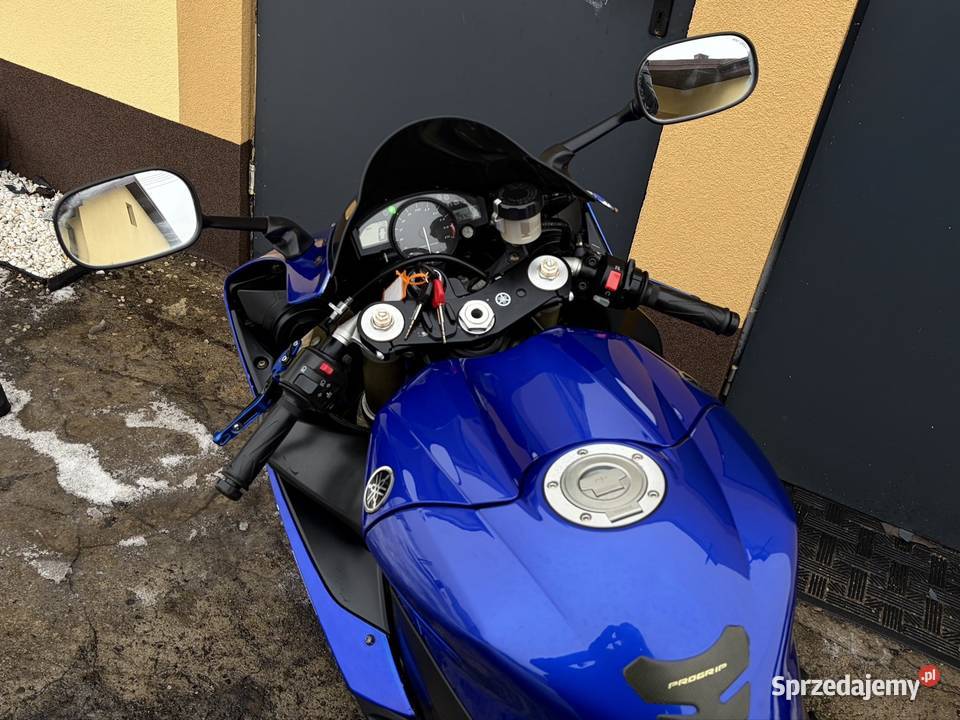 Yamaha YZF R1 RN12 ładny egzemplarz oferuje Nowe Ostrowy