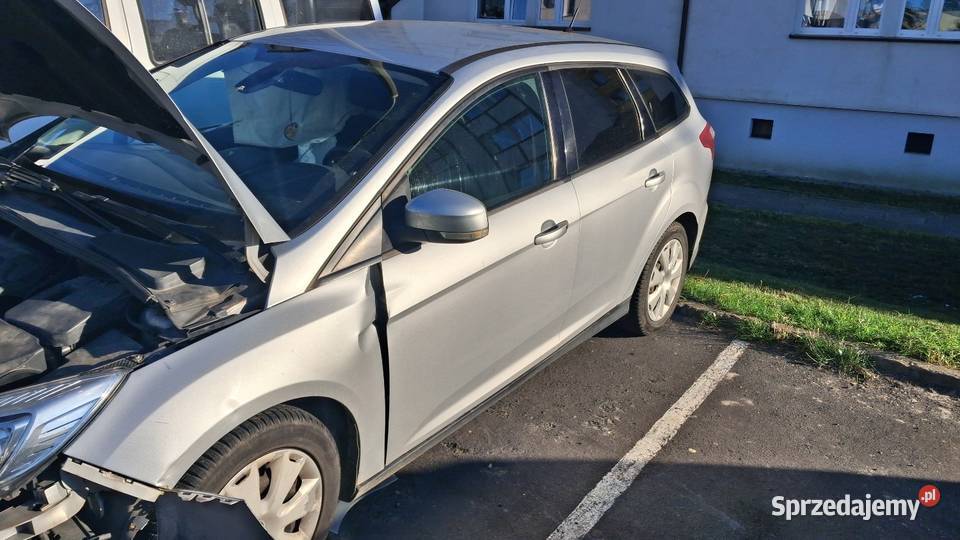 Ford Focus 2012 Uszkodzony hak