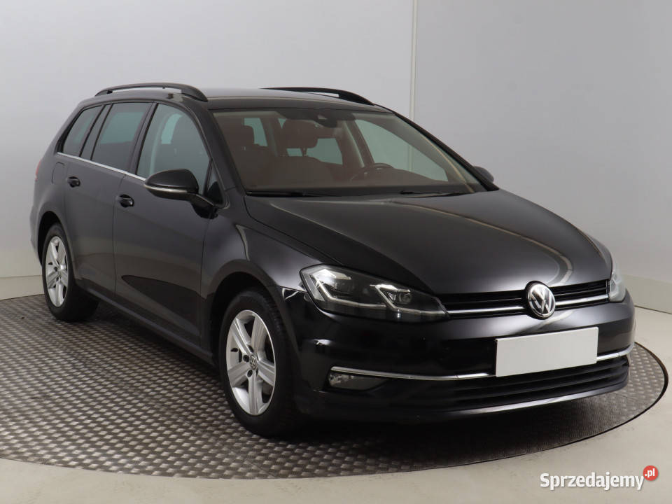 VW Golf 15 TSI Kombi Volkswagen Bielany Wrocławskie